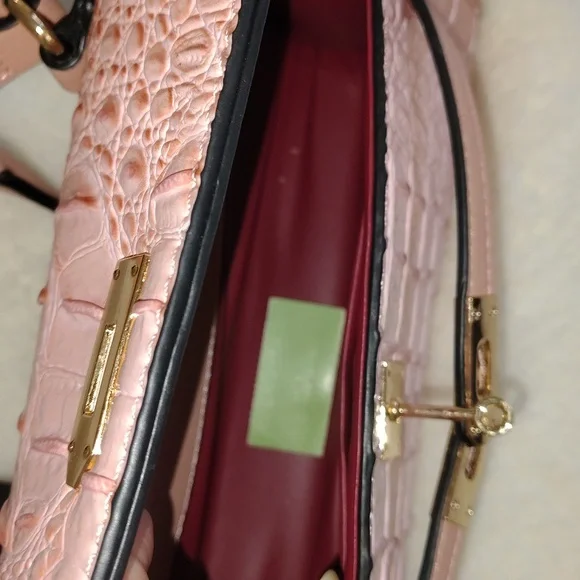 NWT Pink American Bee Purse with crossbody removable strap - Picture 14 of 14